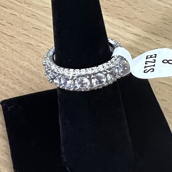 925 STERLING SILVER CZ BAND RING | LUXURY WEDDING RING | 8 | RHODIUM FINISH - Picture 15 of 16